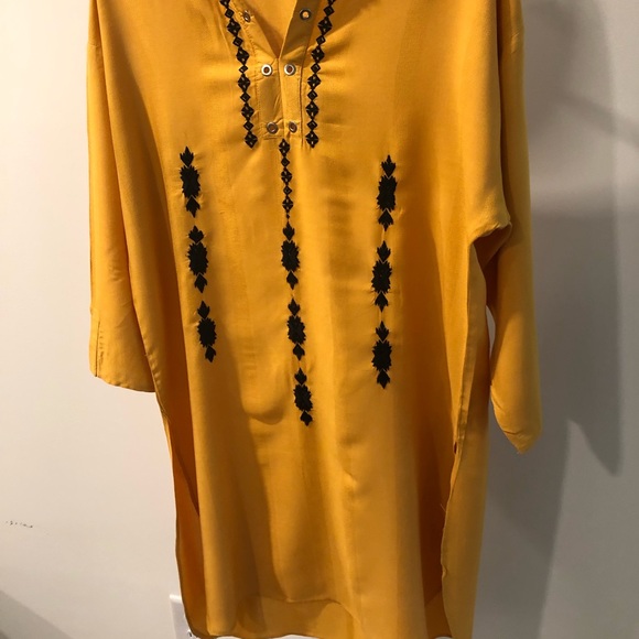 Shirt - Picture 4 of 7